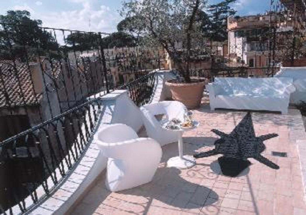 Aparthotel Trevi 2*