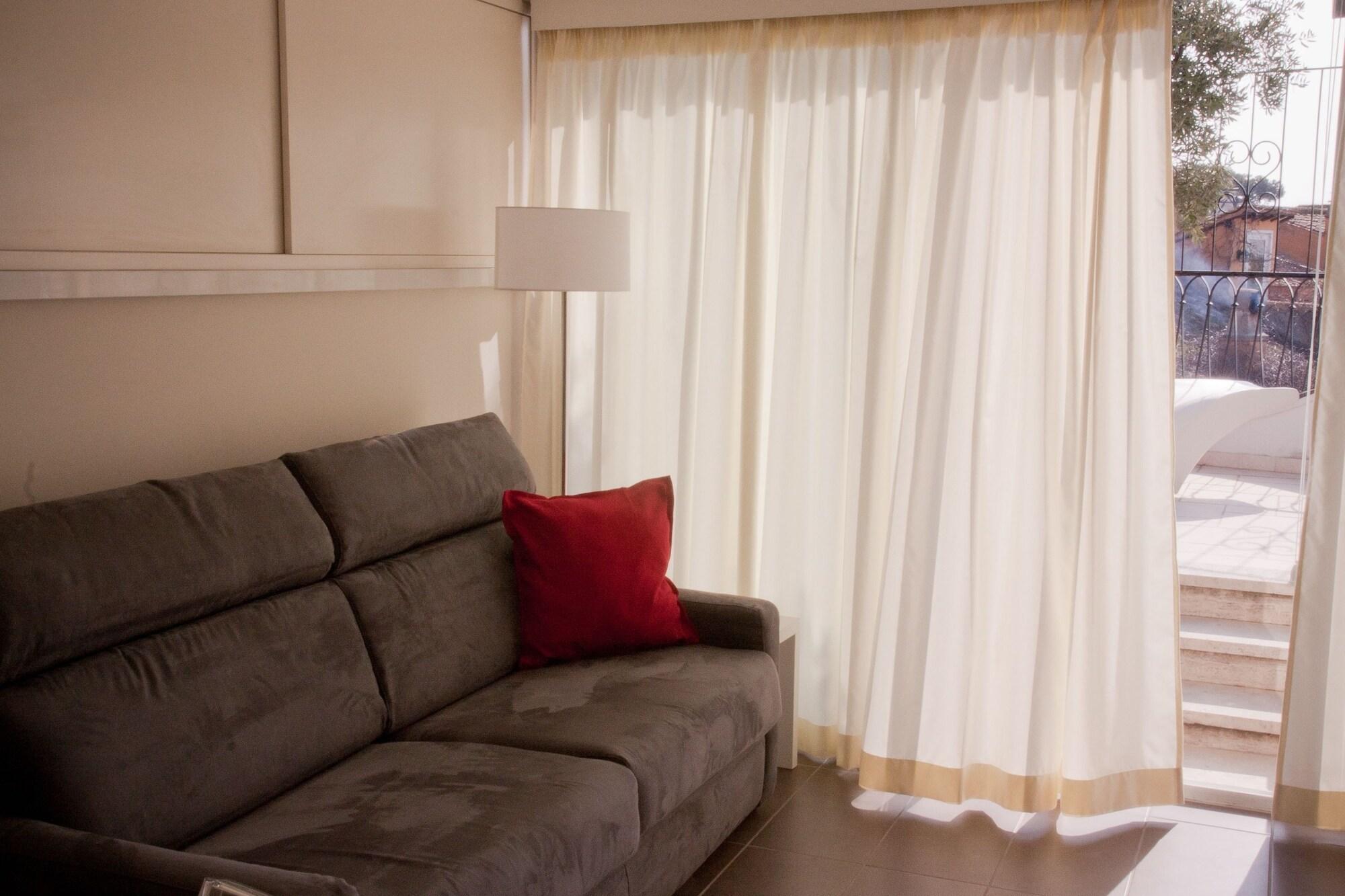 Trevi Apart-hotel 2*